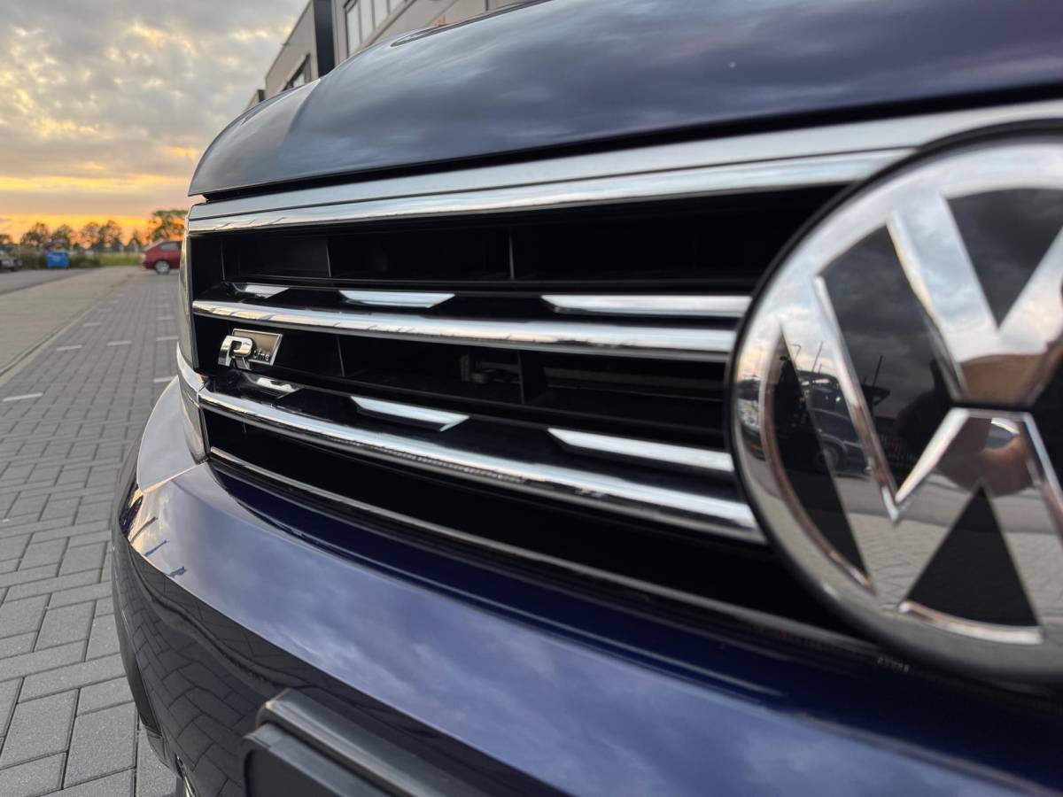Volkswagen Tiguan Volkswagen Tiguan 2.0 TSI 4Motion R-Line 220 PK | 360°Camera | PANO | NAV