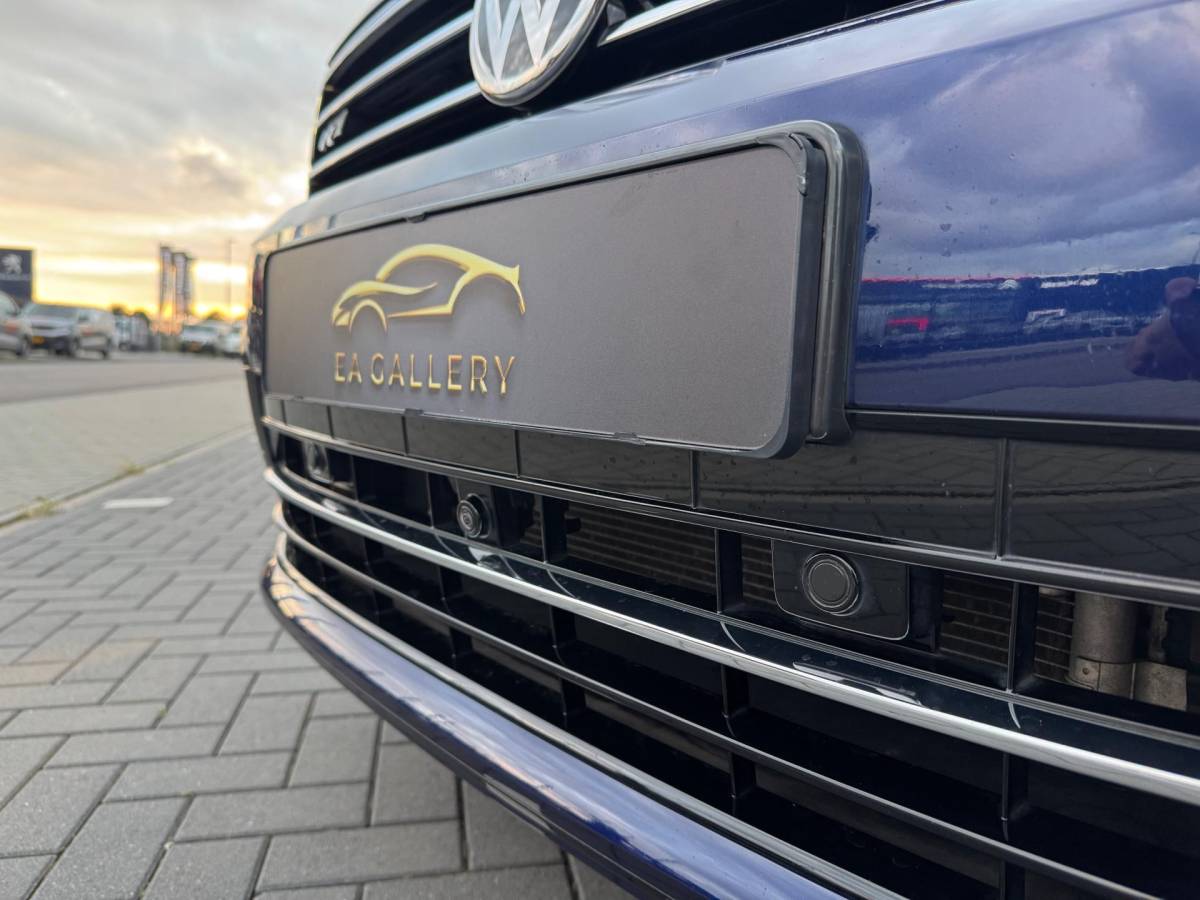 Volkswagen Tiguan Volkswagen Tiguan 2.0 TSI 4Motion R-Line 220 PK | 360°Camera | PANO | NAV