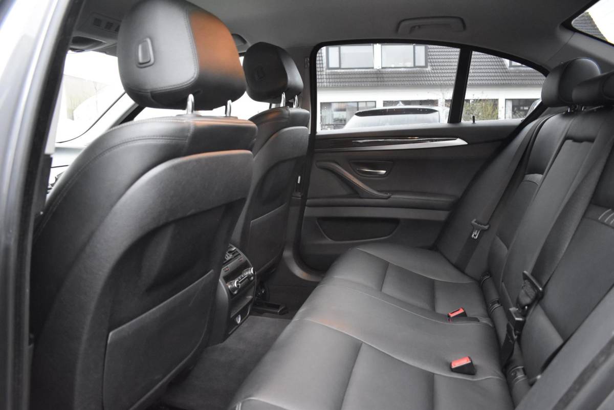 BMW 5 Serie BMW 5-serie 520d High Executive m pakket 121000 kilometer