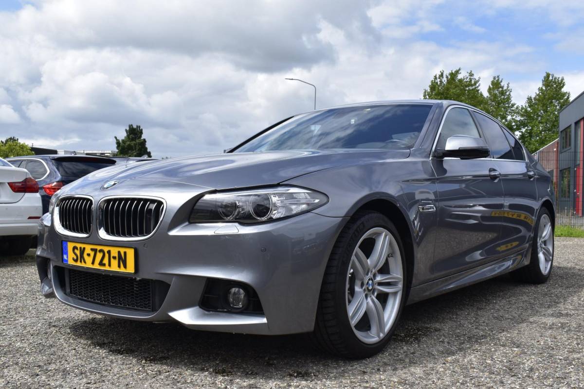 BMW 5 Serie BMW 5-serie 520d High Executive m pakket 121000 kilometer