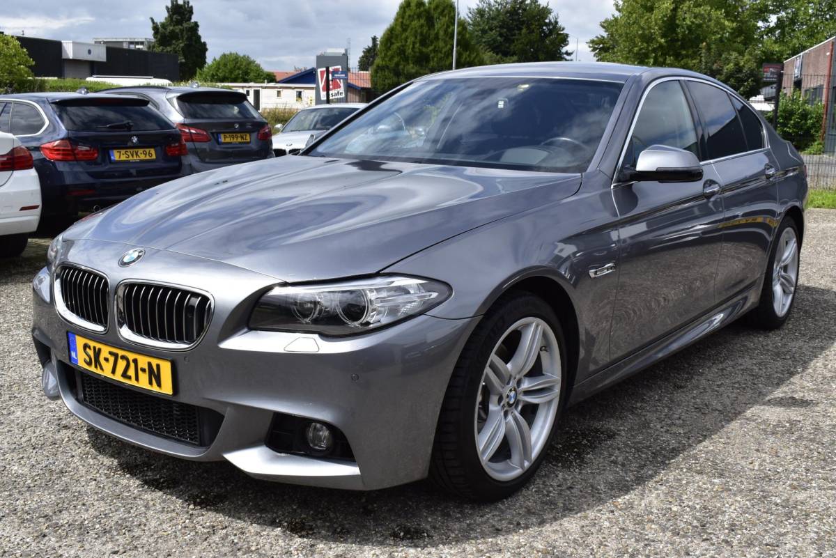 BMW 5 Serie BMW 5-serie 520d High Executive m pakket 121000 kilometer