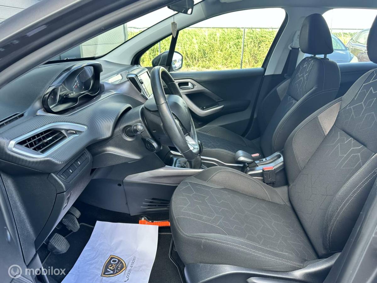 Peugeot 2008 Peugeot 2008 1.2 PureTech Active