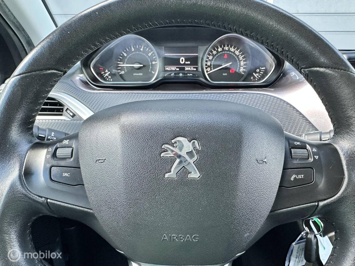 Peugeot 2008 Peugeot 2008 1.2 PureTech Active