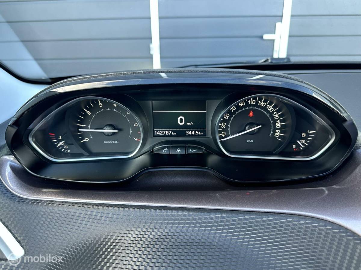 Peugeot 2008 Peugeot 2008 1.2 PureTech Active