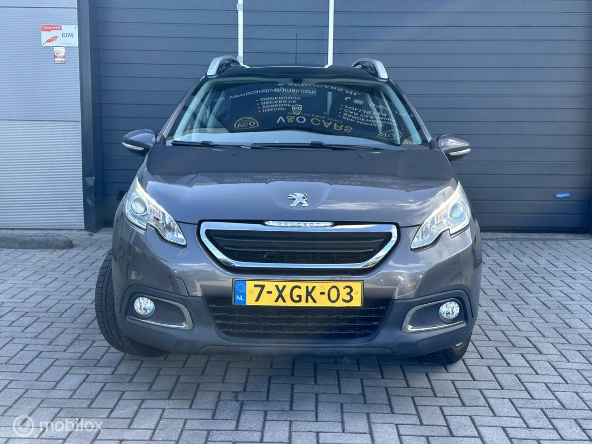 Peugeot 2008 Peugeot 2008 1.2 PureTech Active