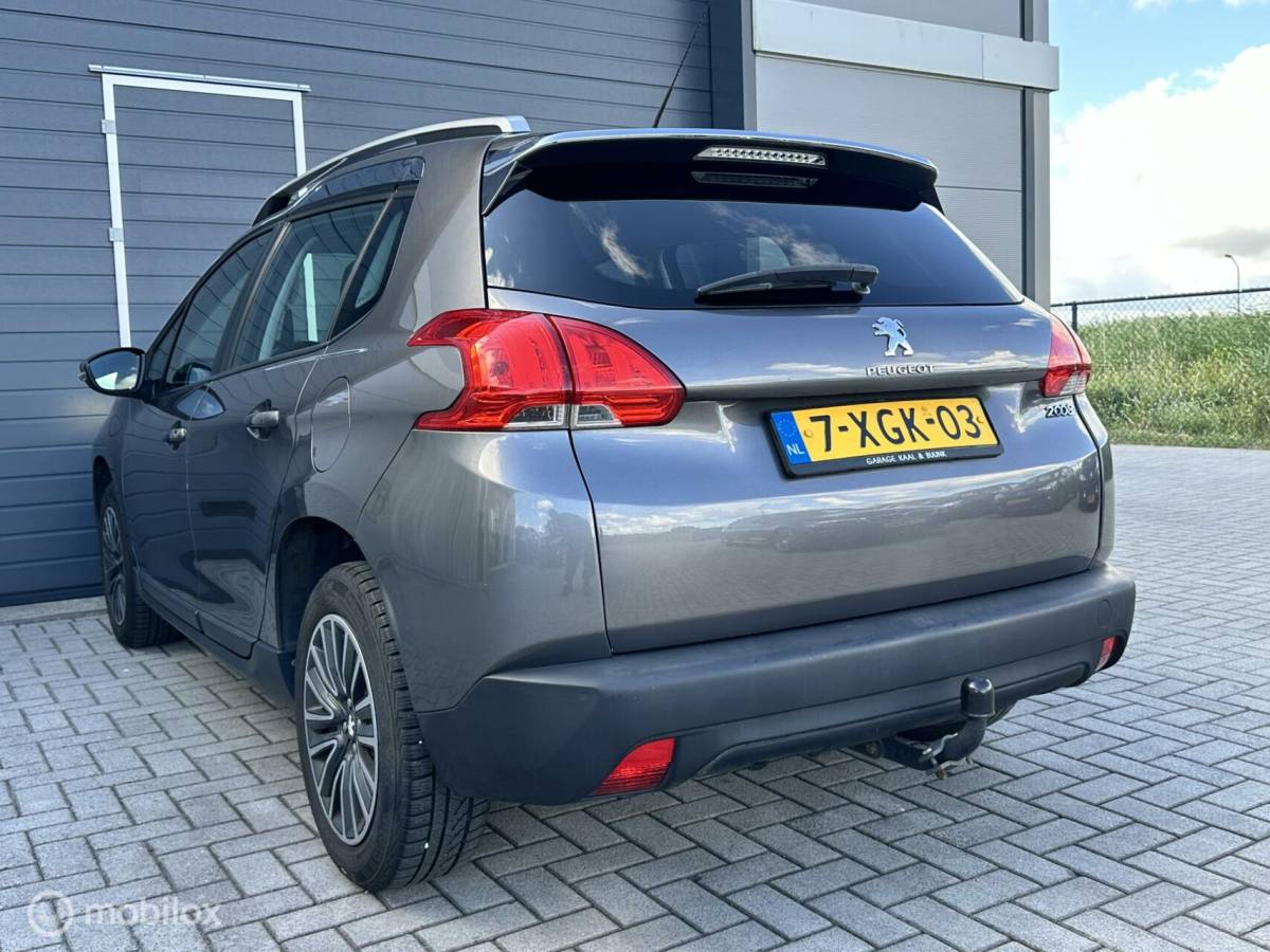 Peugeot 2008 Peugeot 2008 1.2 PureTech Active