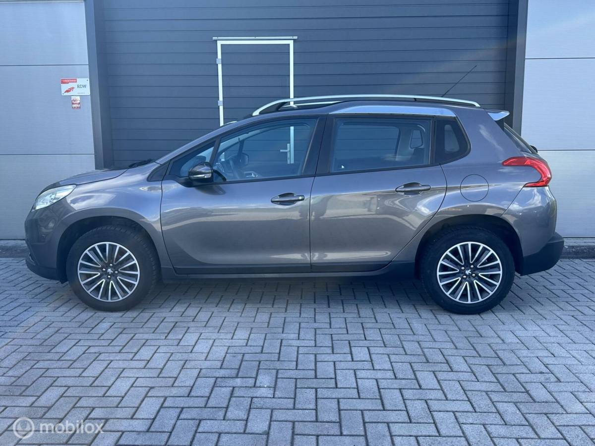 Peugeot 2008 Peugeot 2008 1.2 PureTech Active