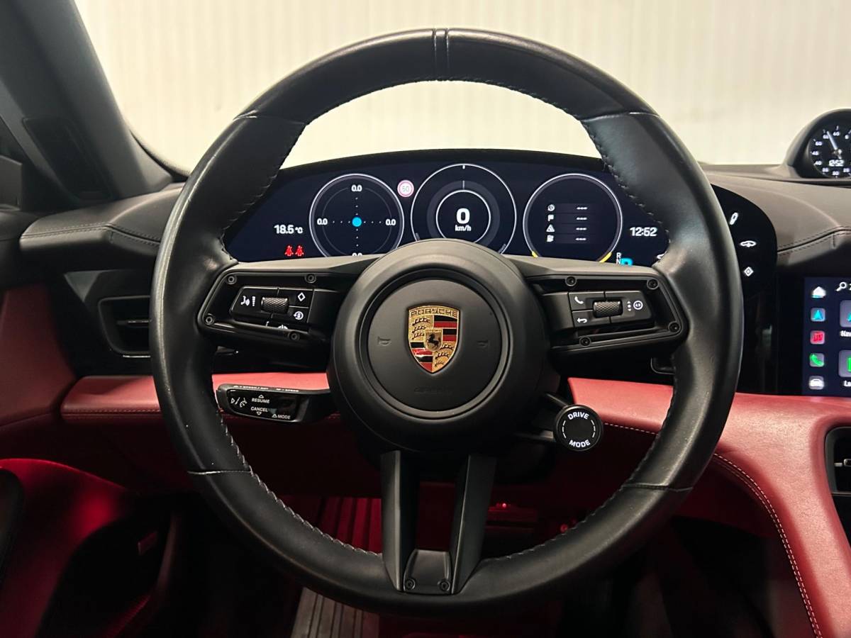 Porsche Taycan Porsche Taycan Performance 84 kWh | SPORT CHRONO | ZONNEDAK | 360 CAMERA | BOSE AUDIO