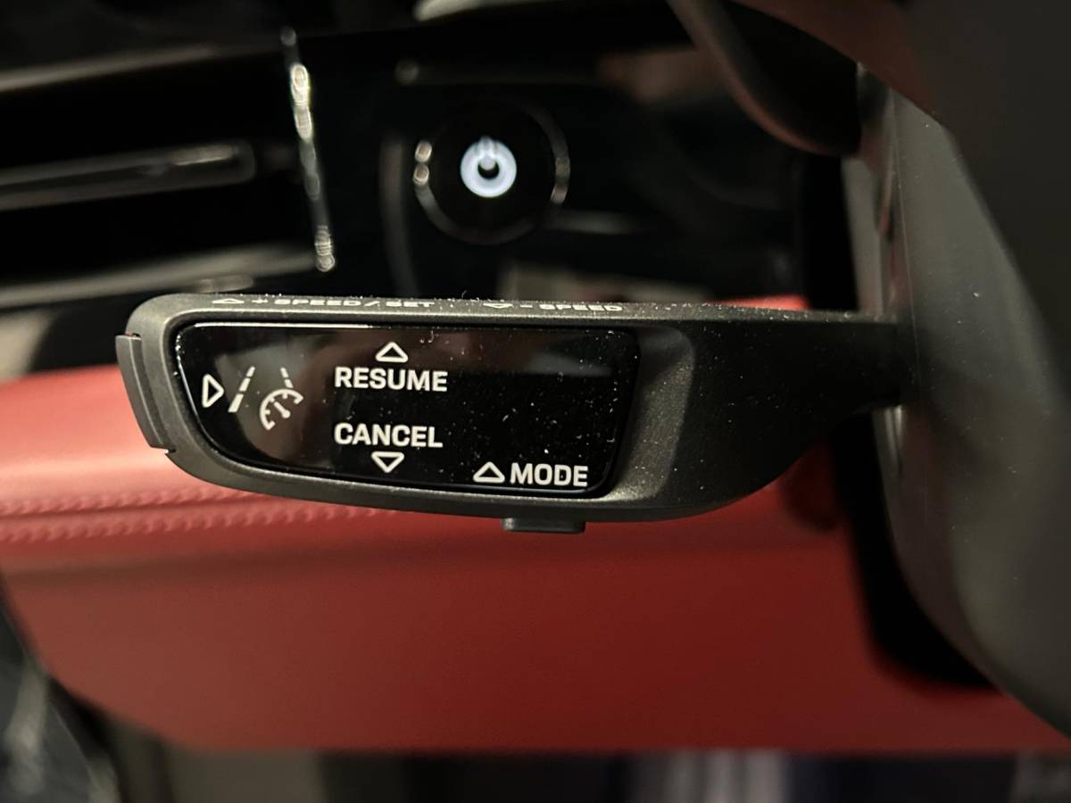 Porsche Taycan Porsche Taycan Performance 84 kWh | SPORT CHRONO | ZONNEDAK | 360 CAMERA | BOSE AUDIO