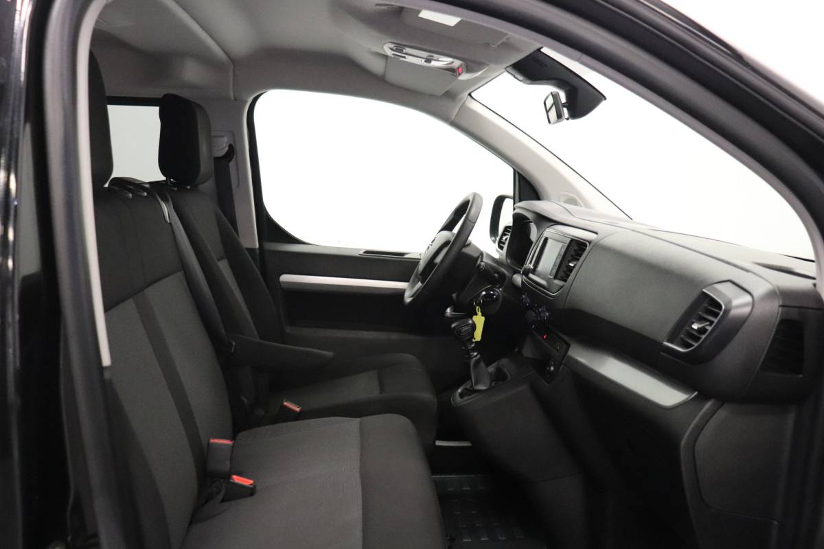 Opel Vivaro Opel Vivaro 2.0 CDTI L3 Dubbele Cabine  EURO 6 – Airco – Cruise – PDC – € 15.950,- Excl.