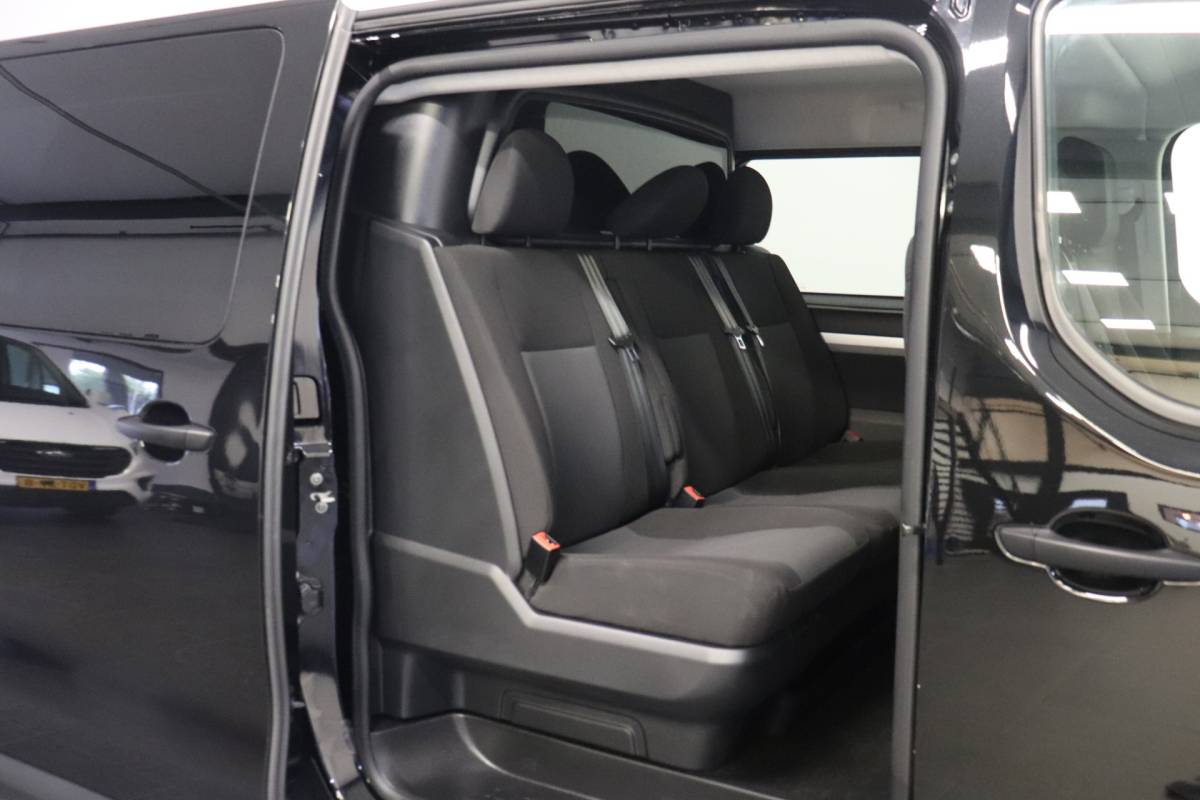 Opel Vivaro Opel Vivaro 2.0 CDTI L3 Dubbele Cabine  EURO 6 – Airco – Cruise – PDC – € 15.950,- Excl.