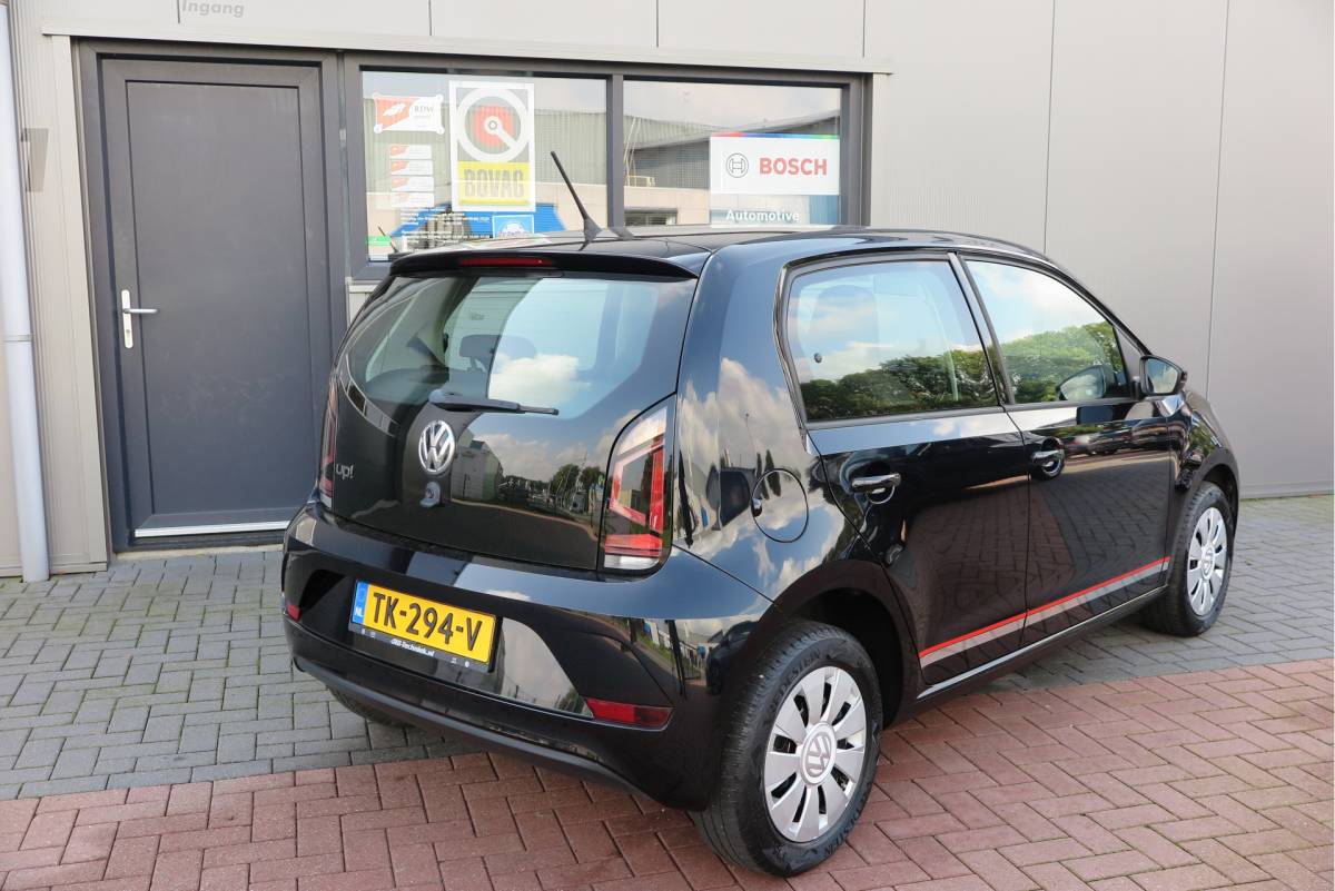 Volkswagen up! Volkswagen Up! 1.0 BMT 60pk move up! , DAB+ radio, Maps&More , Airco , etc Cruisecontrol tegen €550,- meerprijs .