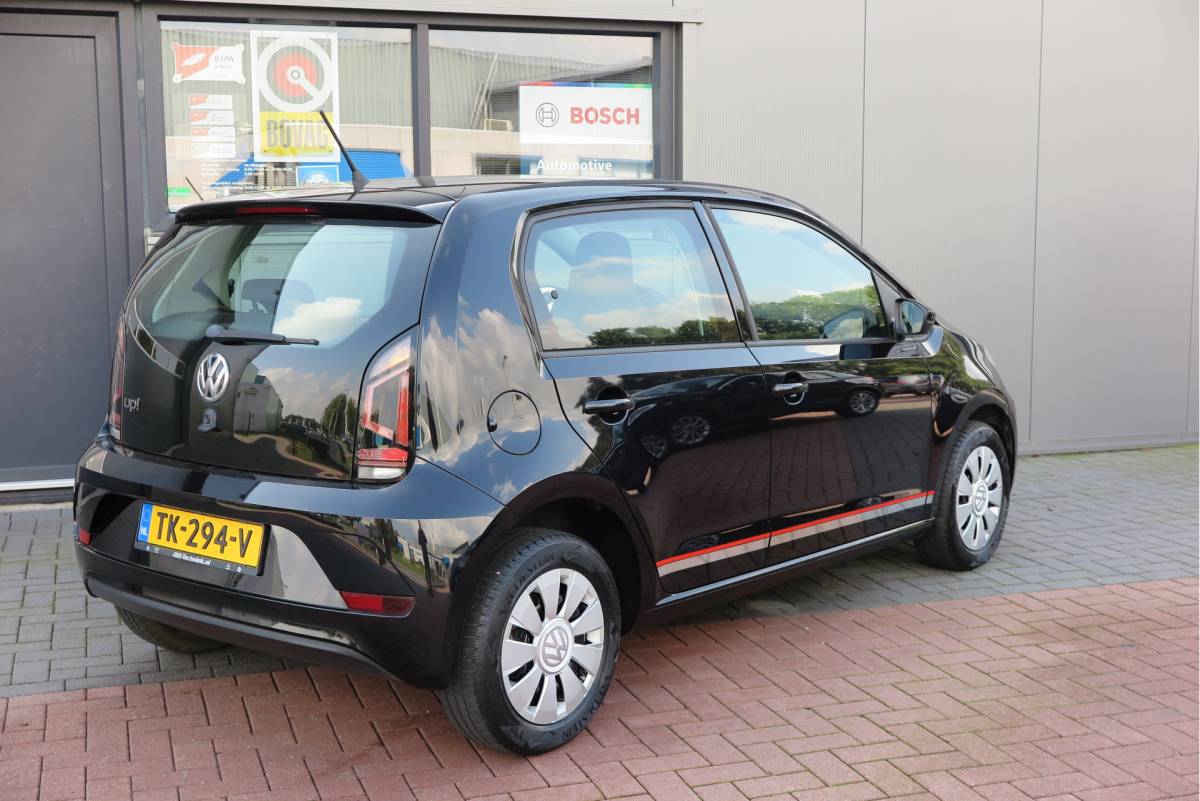 Volkswagen up! Volkswagen Up! 1.0 BMT 60pk move up! , DAB+ radio, Maps&More , Airco , etc Cruisecontrol tegen €550,- meerprijs .