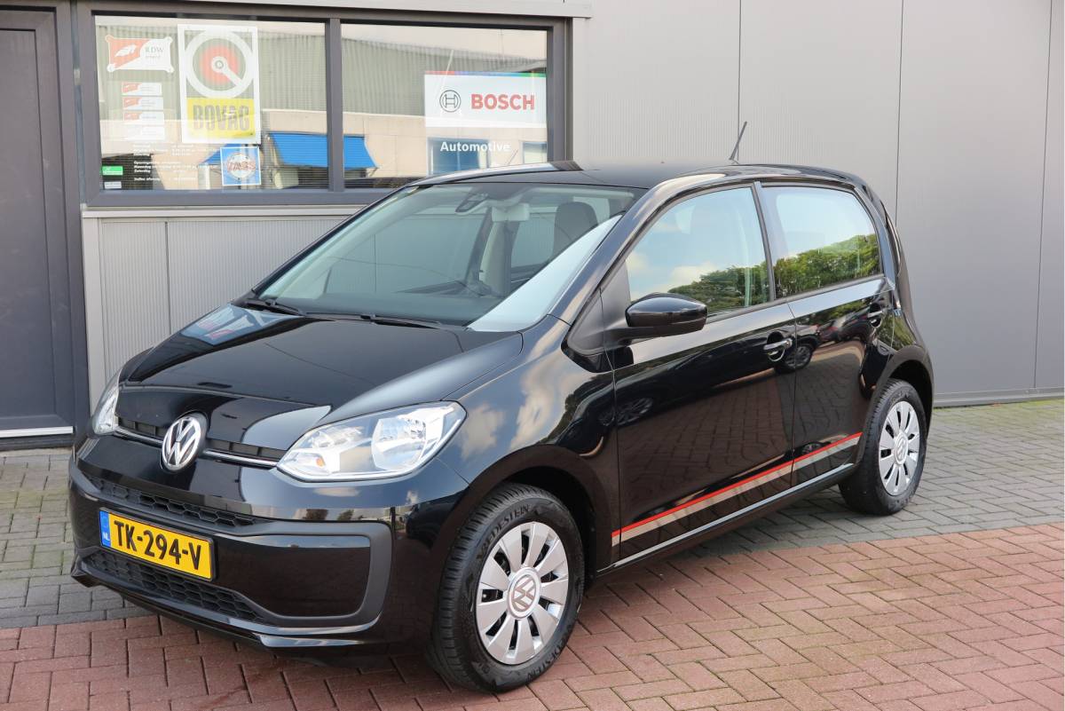Volkswagen up! Volkswagen Up! 1.0 BMT 60pk move up! , DAB+ radio, Maps&More , Airco , etc Cruisecontrol tegen €550,- meerprijs .