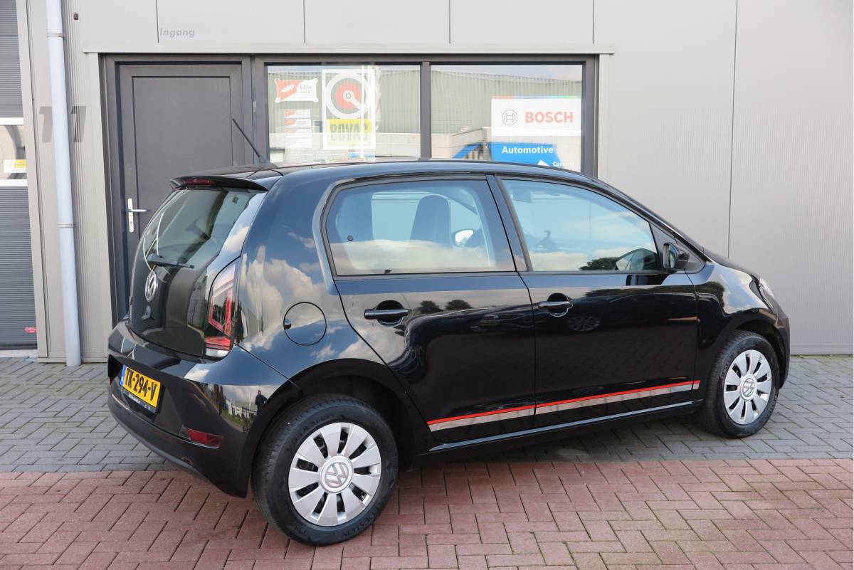Volkswagen up! Volkswagen Up! 1.0 BMT 60pk move up! , DAB+ radio, Maps&More , Airco , etc Cruisecontrol tegen €550,- meerprijs .
