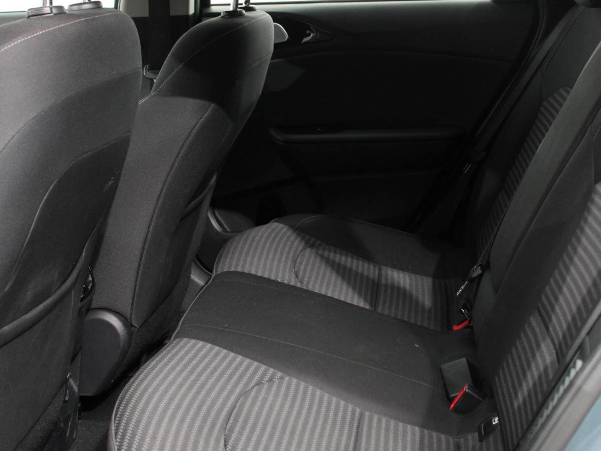 Kia Ceed Sportswagon Kia Ceed Sportswagon 1.6 GDI PHEV DynamicLine Climate control Achteruitrijd camera Cruise control Parkeersensoren LED Lane assist Apple Carplay/ Android auto