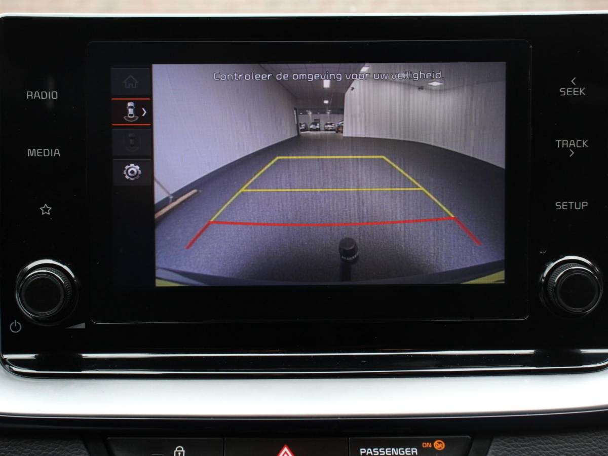 Kia Ceed Sportswagon Kia Ceed Sportswagon 1.6 GDI PHEV DynamicLine Climate control Achteruitrijd camera Cruise control Parkeersensoren LED Lane assist Apple Carplay/ Android auto