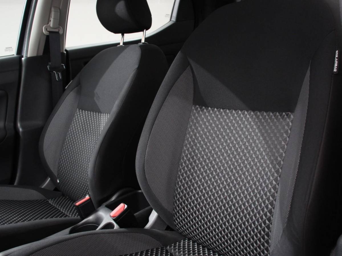 Nissan Micra Nissan Micra 1.0 IG-T Acenta Airco Cruise control Radio LED Apple Carplay/ Android Auto