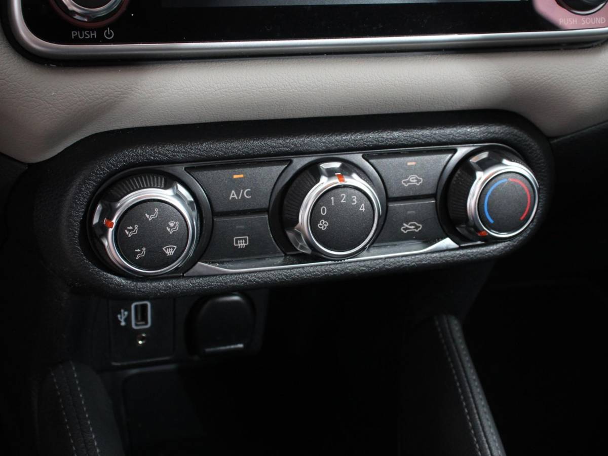 Nissan Micra Nissan Micra 1.0 IG-T Acenta Airco Cruise control Radio LED Apple Carplay/ Android Auto