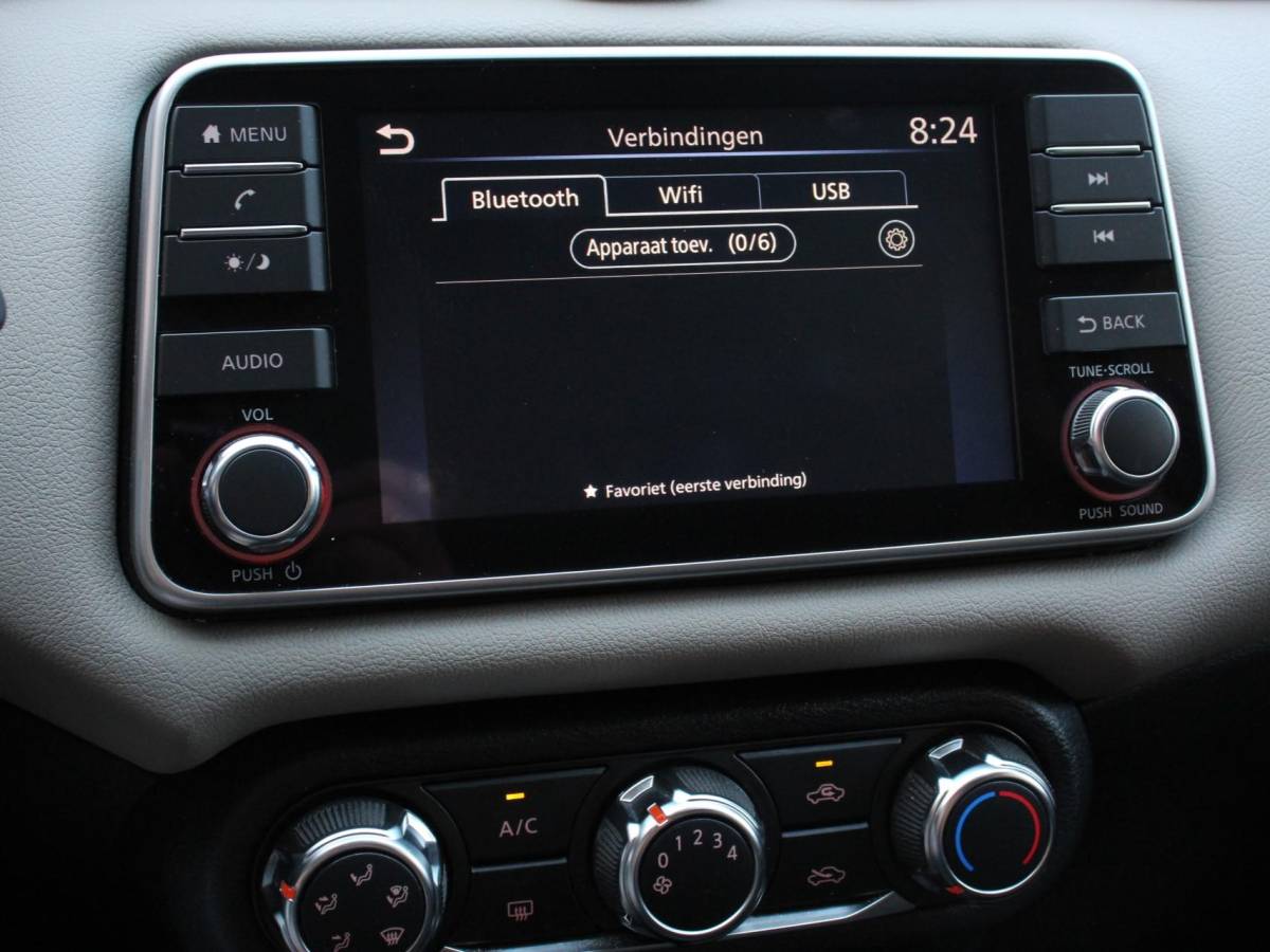 Nissan Micra Nissan Micra 1.0 IG-T Acenta Airco Cruise control Radio LED Apple Carplay/ Android Auto