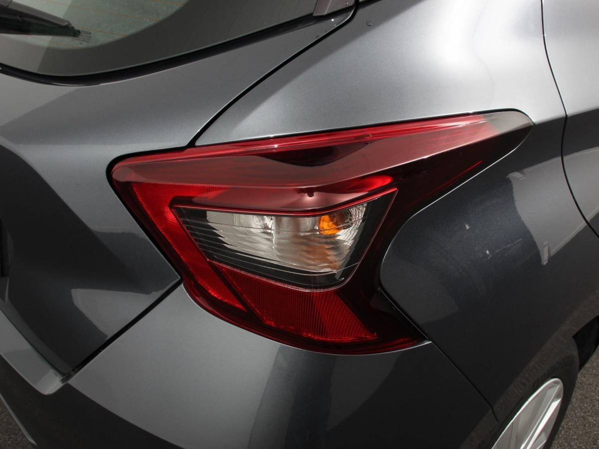 Nissan Micra Nissan Micra 1.0 IG-T Acenta Airco Cruise control Radio LED Apple Carplay/ Android Auto