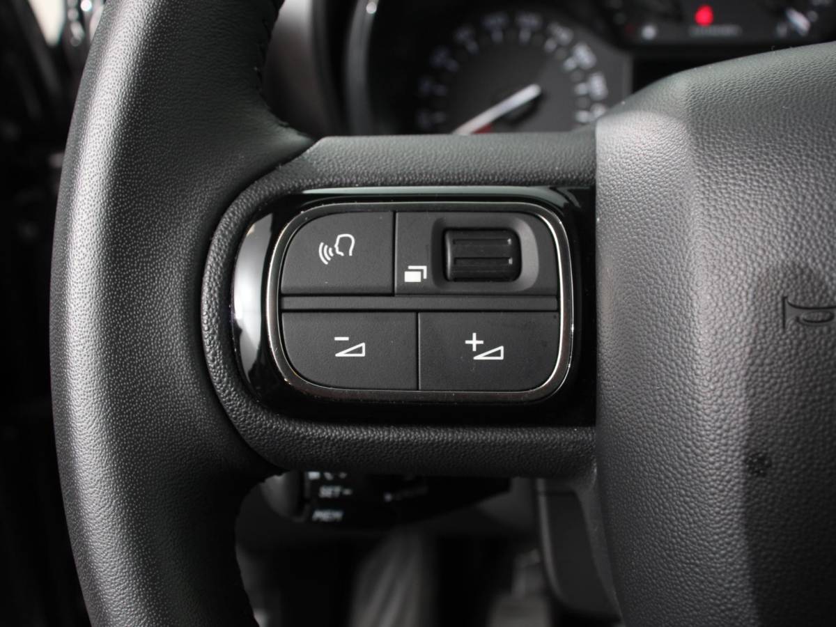 Citroën C3 Aircross Citroen C3 Aircross 1.2 PureTech 110pk You Navigatie | Apple Carplay/Android Auto | Climate Control | Cruise Control | Dab | Parkeer sensoren