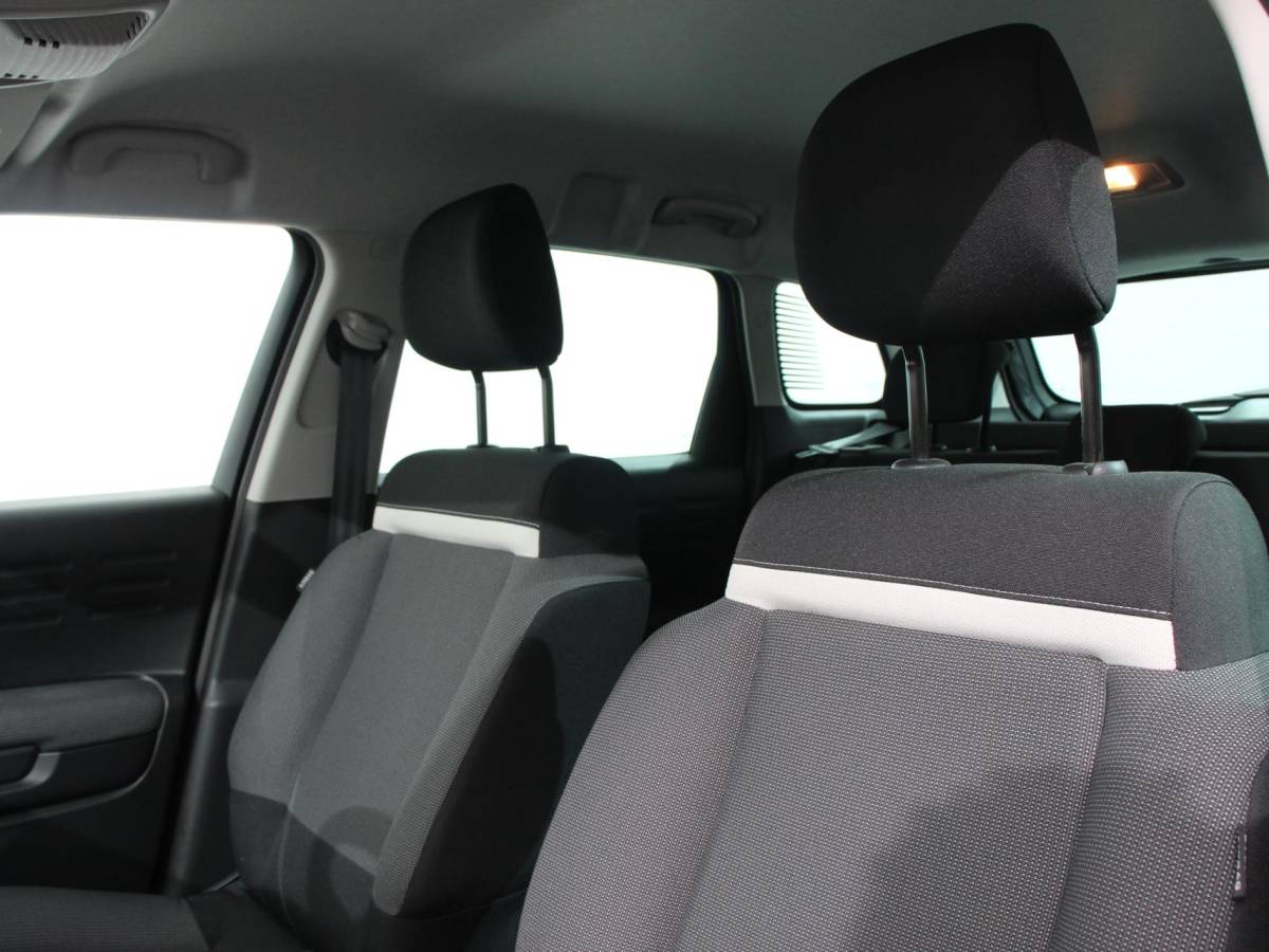 Citroën C3 Aircross Citroen C3 Aircross 1.2 PureTech 110pk You Navigatie | Apple Carplay/Android Auto | Climate Control | Cruise Control | Dab | Parkeer sensoren