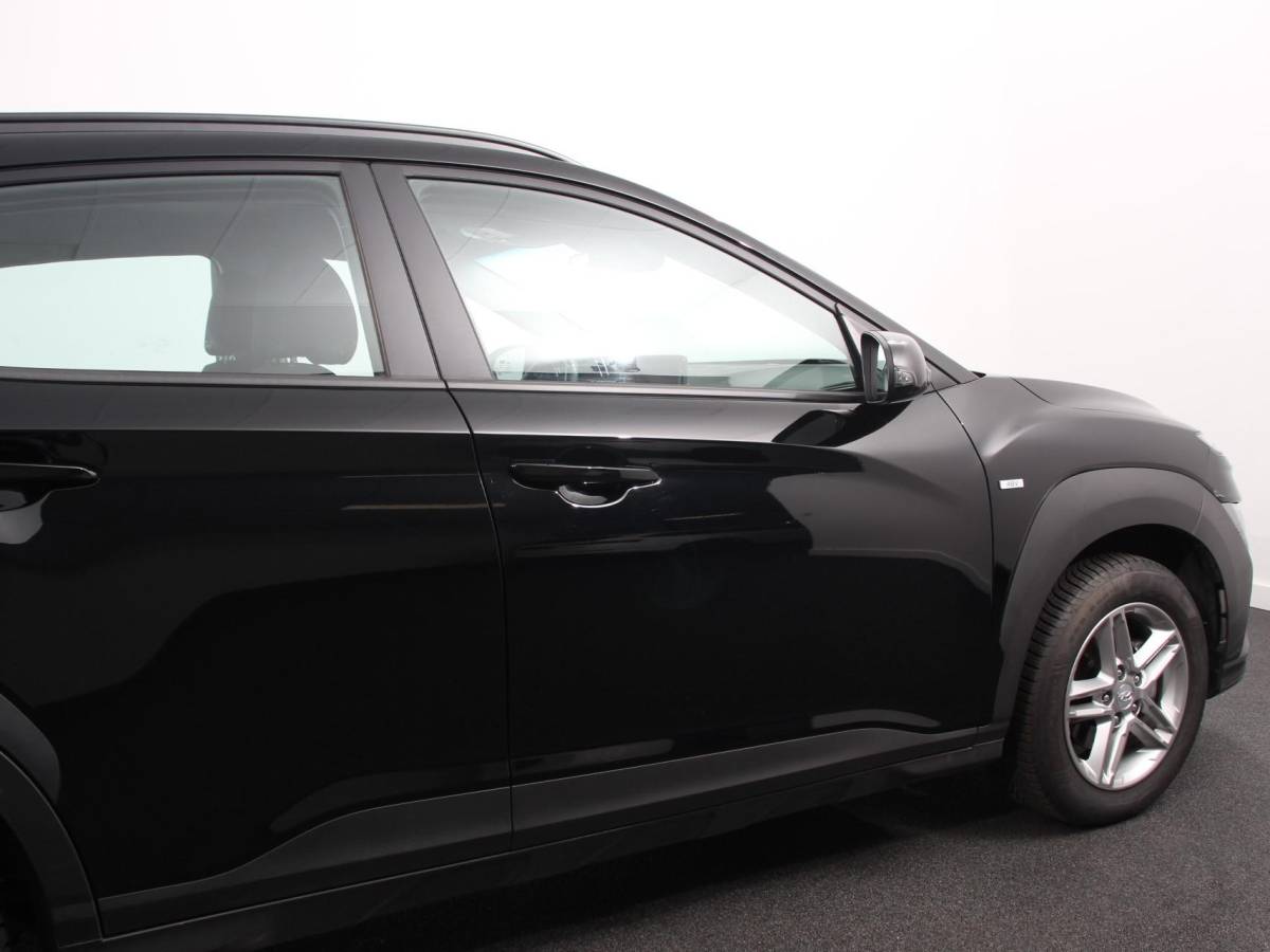 Hyundai Kona Hyundai Kona 1.0 T-GDI Comfort Climate control Cruise control Parkeersensoren LED Keyless Navigatie Apple Carplay/ Android Auto