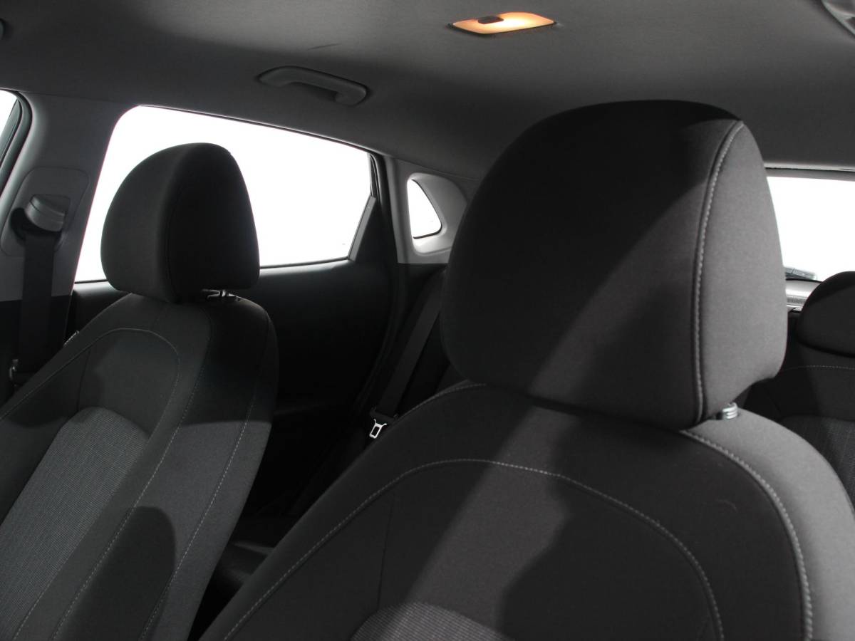 Hyundai Kona Hyundai Kona 1.0 T-GDI Comfort Climate control Cruise control Parkeersensoren LED Keyless Navigatie Apple Carplay/ Android Auto