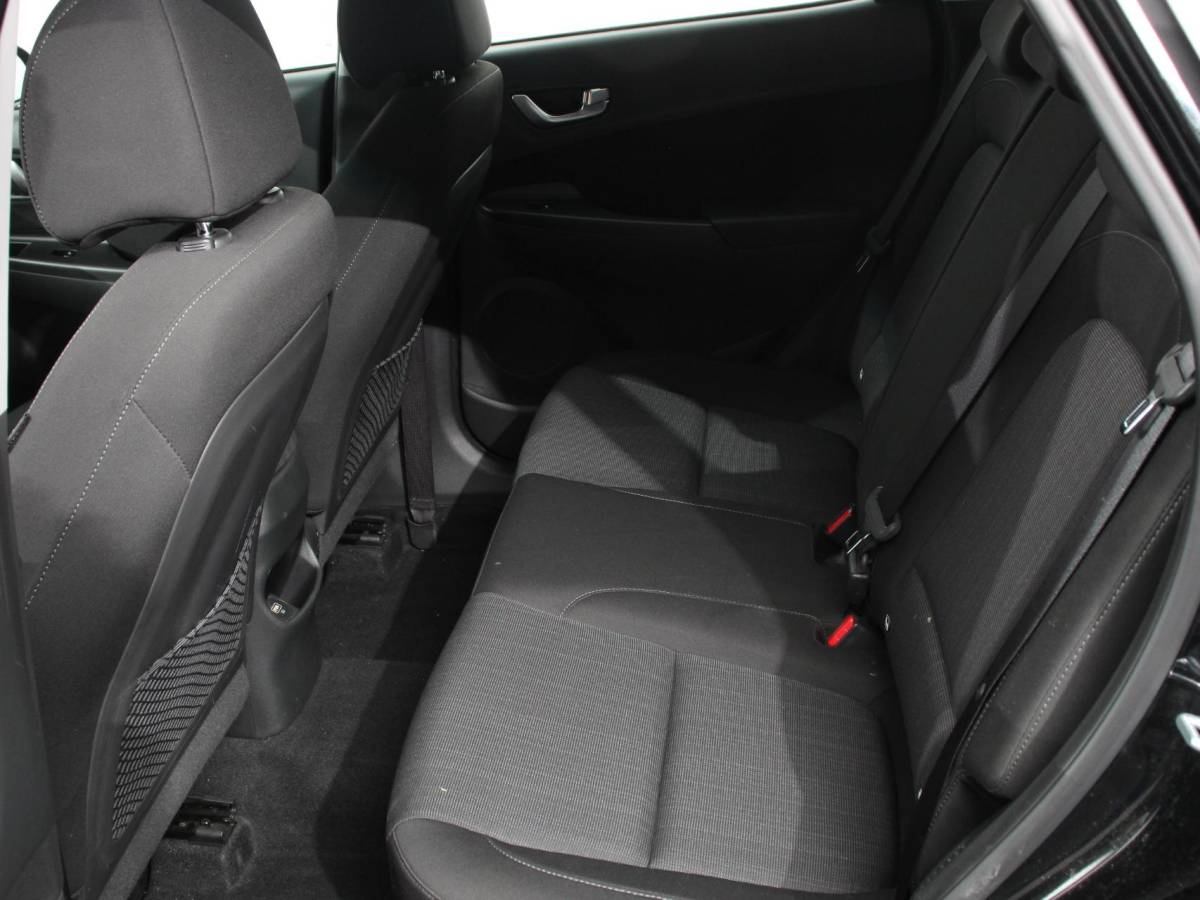 Hyundai Kona Hyundai Kona 1.0 T-GDI Comfort Climate control Cruise control Parkeersensoren LED Keyless Navigatie Apple Carplay/ Android Auto
