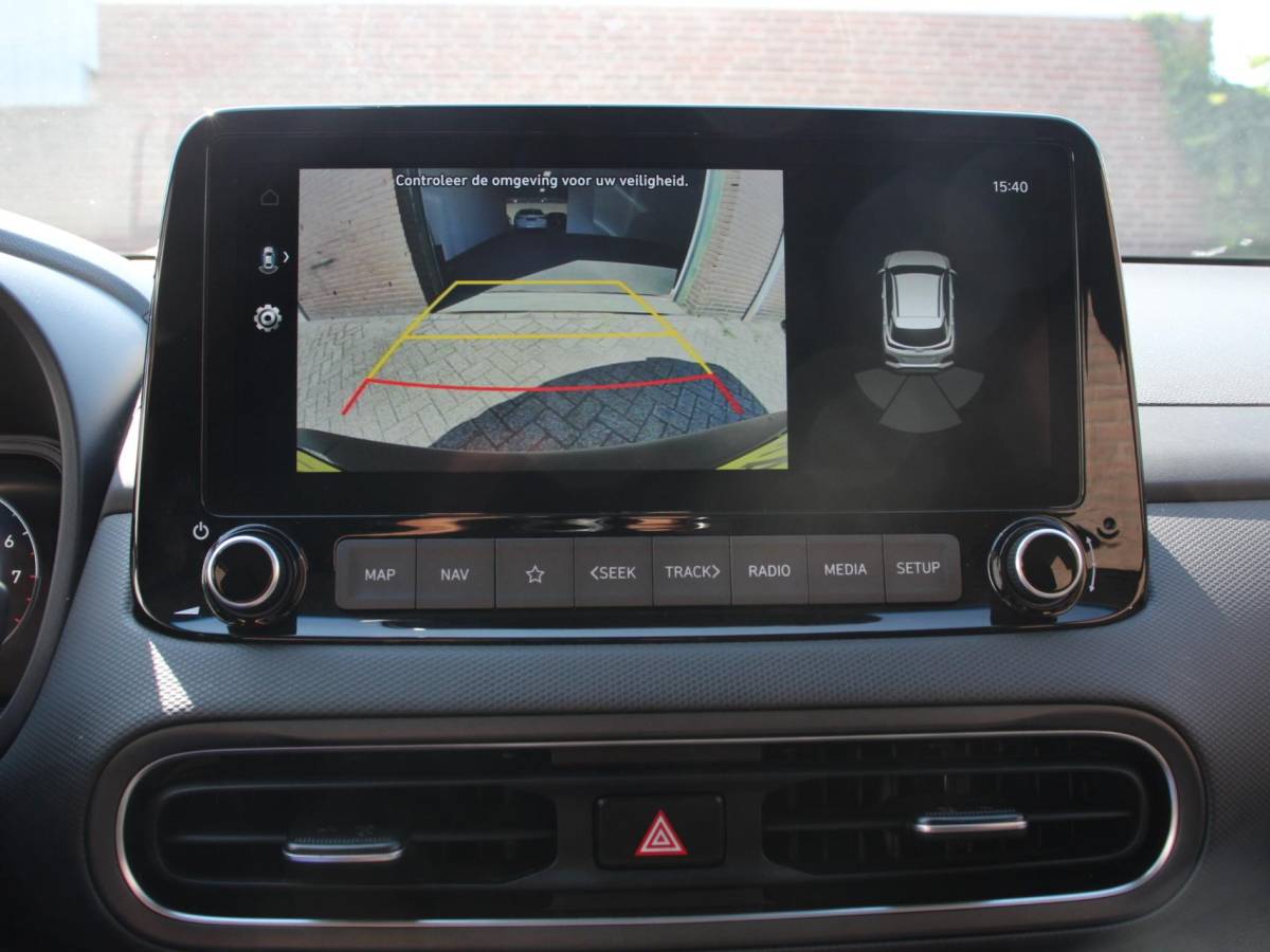 Hyundai Kona Hyundai Kona 1.0 T-GDI Comfort Climate control Cruise control Parkeersensoren LED Keyless Navigatie Apple Carplay/ Android Auto
