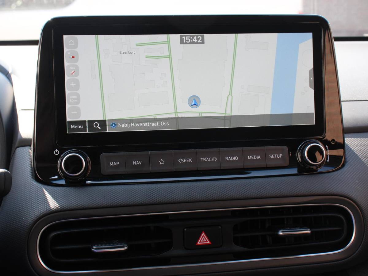 Hyundai Kona Hyundai Kona 1.0 T-GDI Comfort Climate control Cruise control Parkeersensoren LED Keyless Navigatie Apple Carplay/ Android Auto