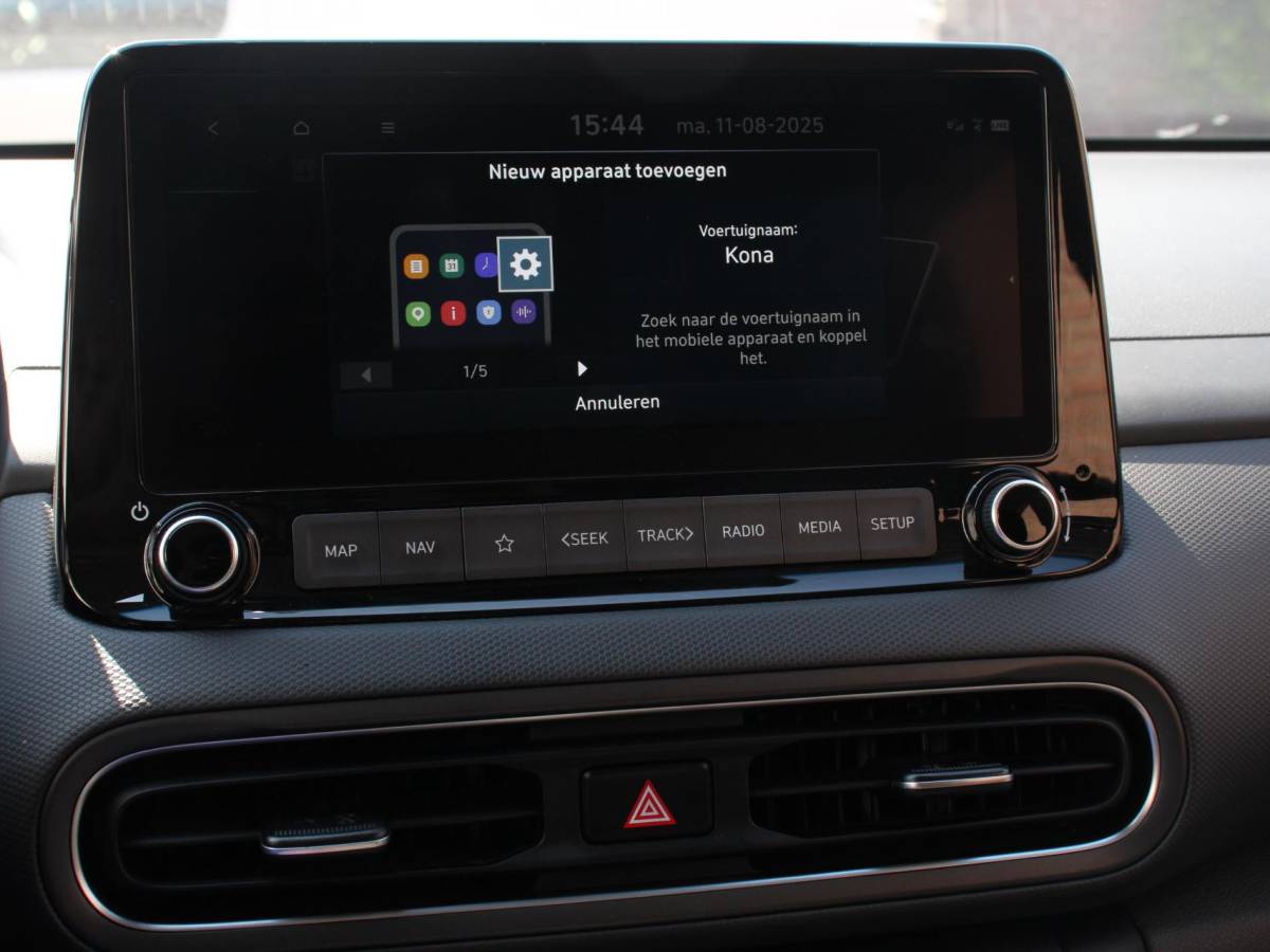 Hyundai Kona Hyundai Kona 1.0 T-GDI Comfort Climate control Cruise control Parkeersensoren LED Keyless Navigatie Apple Carplay/ Android Auto