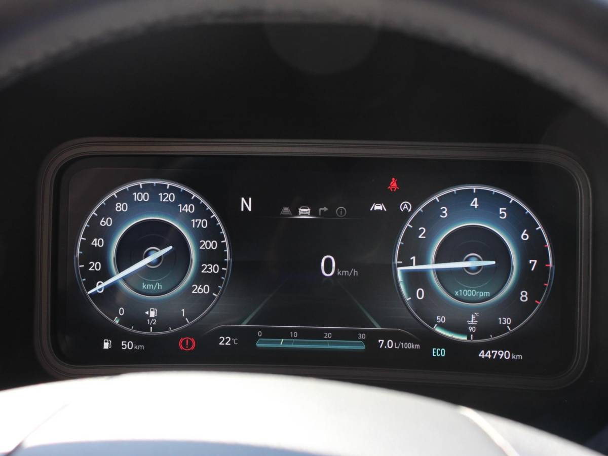Hyundai Kona Hyundai Kona 1.0 T-GDI Comfort Climate control Cruise control Parkeersensoren LED Keyless Navigatie Apple Carplay/ Android Auto