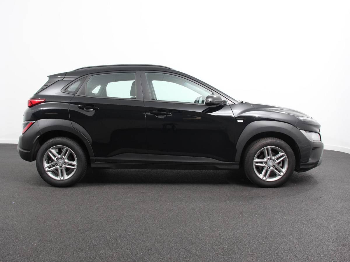 Hyundai Kona Hyundai Kona 1.0 T-GDI Comfort Climate control Cruise control Parkeersensoren LED Keyless Navigatie Apple Carplay/ Android Auto