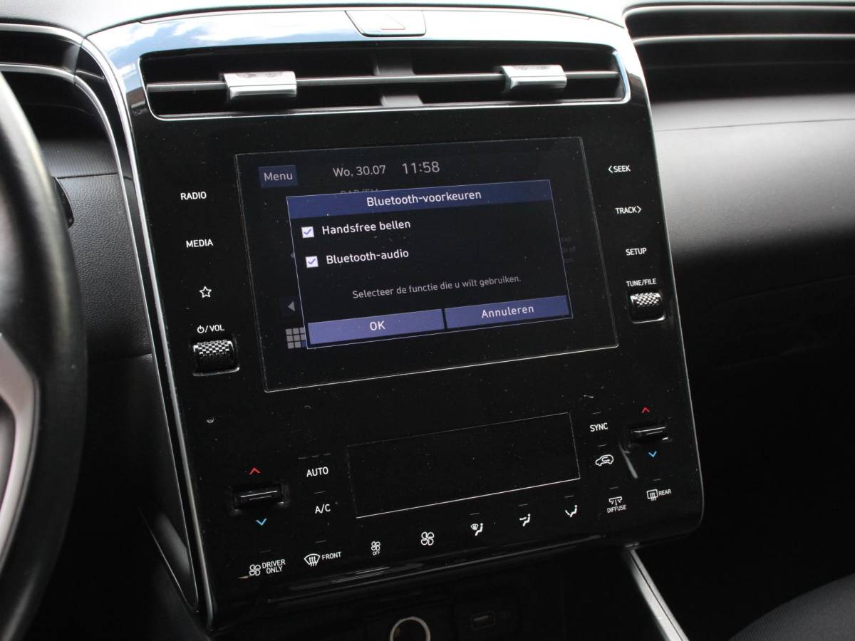 Hyundai Tucson Hybrid Hyundai Tucson 1.6 T-GDI HEV Comfort | Climate control | Adaptieve Cruise Control | Parkeersensoren | Achteruitrij camera | Navigatie | Voorstoelen verwarmd | Apple Carplay/ Android Auto
