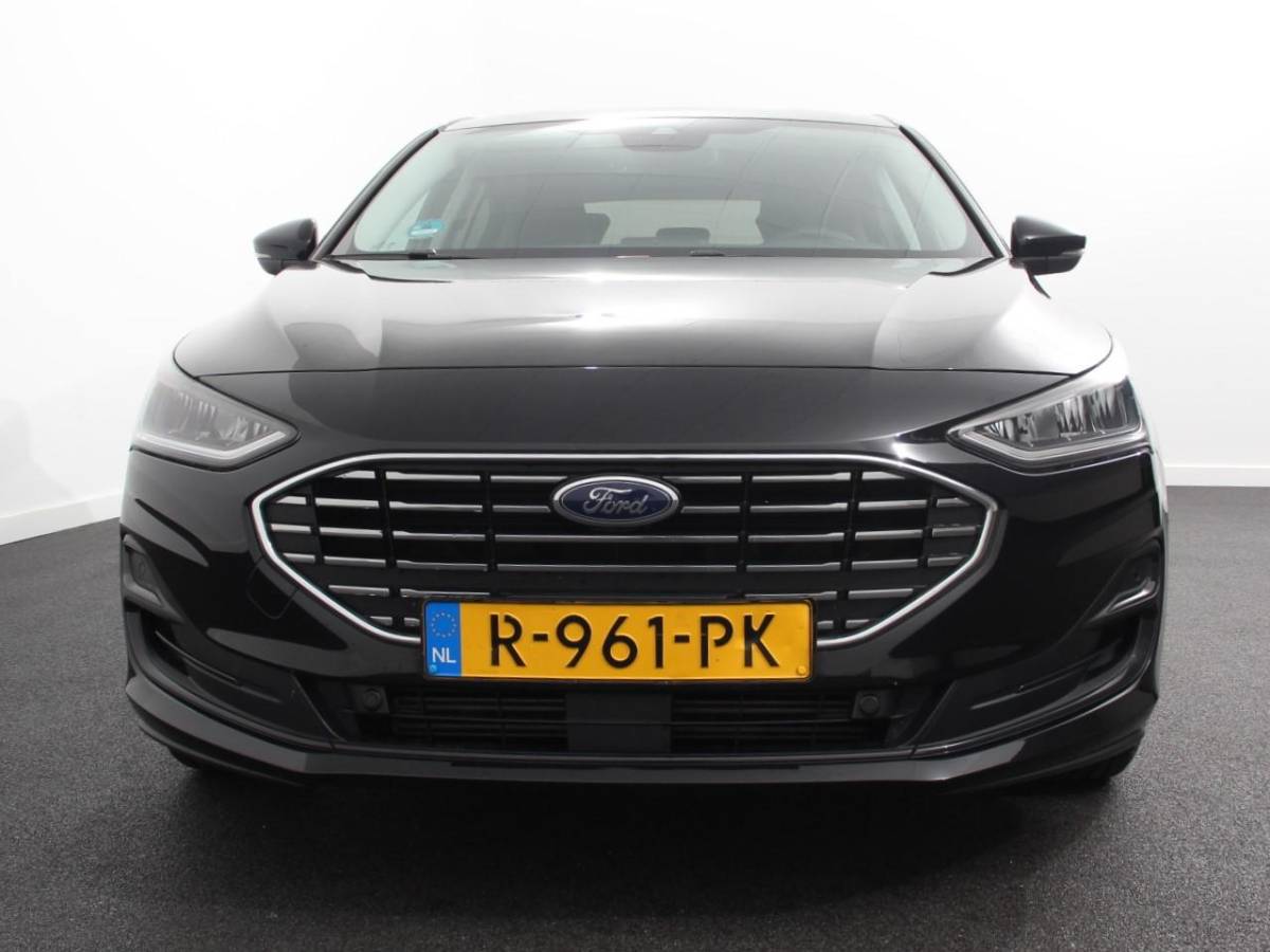 Ford Focus Ford Focus 1.0 EcoBoost 125pk Titanium Style | Navigatie | Parkeer pakket | Winter pakket | Stoel en stuur verwarming | Climate Control | Led | Extra getint glas