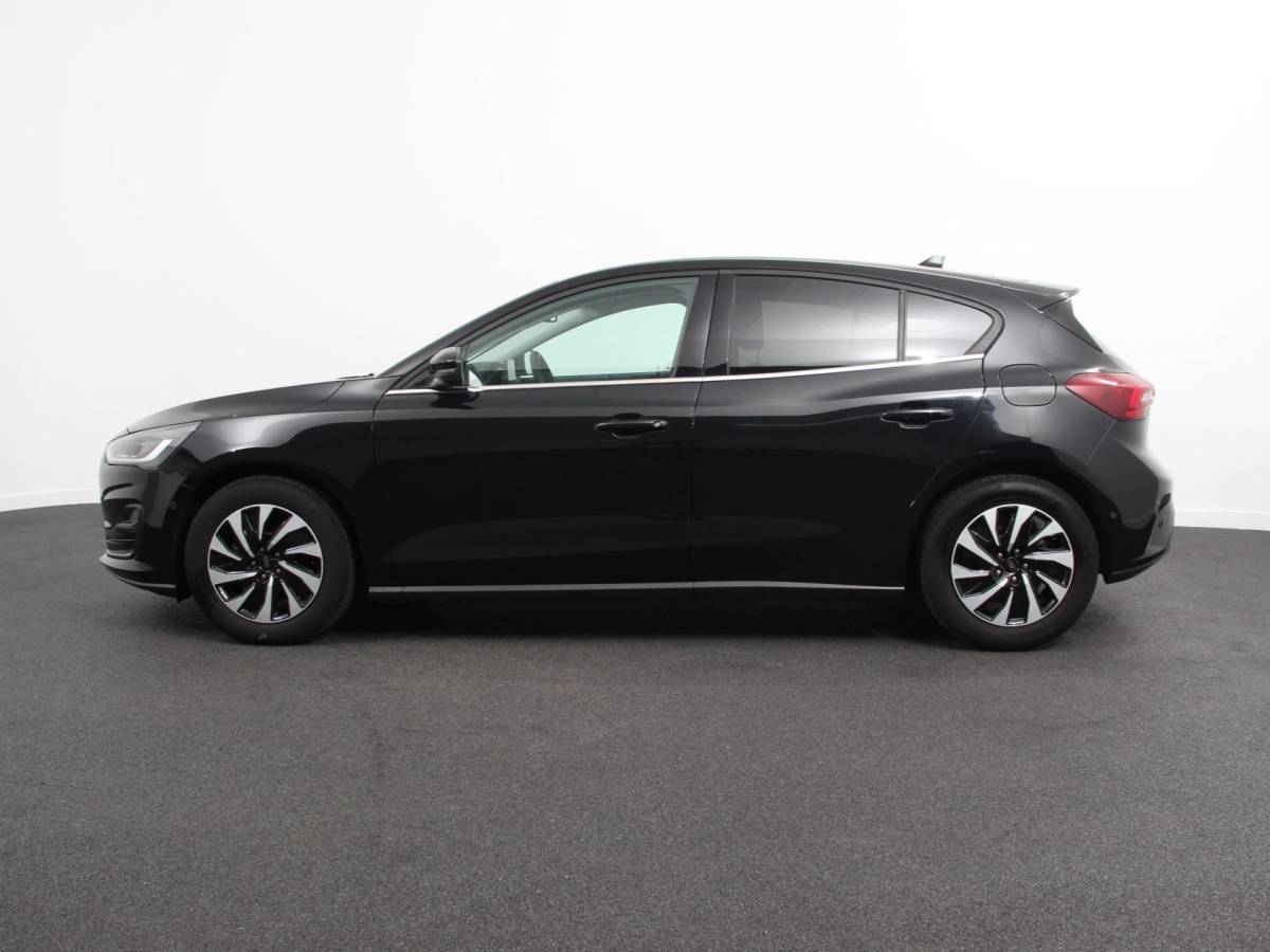 Ford Focus Ford Focus 1.0 EcoBoost 125pk Titanium Style | Navigatie | Parkeer pakket | Winter pakket | Stoel en stuur verwarming | Climate Control | Led | Extra getint glas