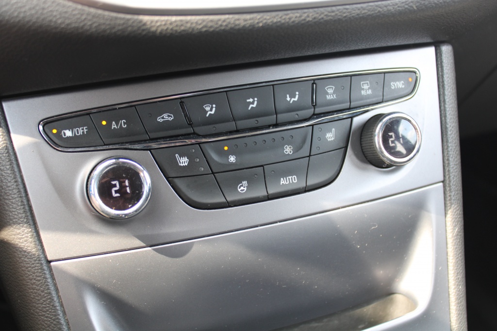 Opel Astra Opel Astra 1.4 T. Business+