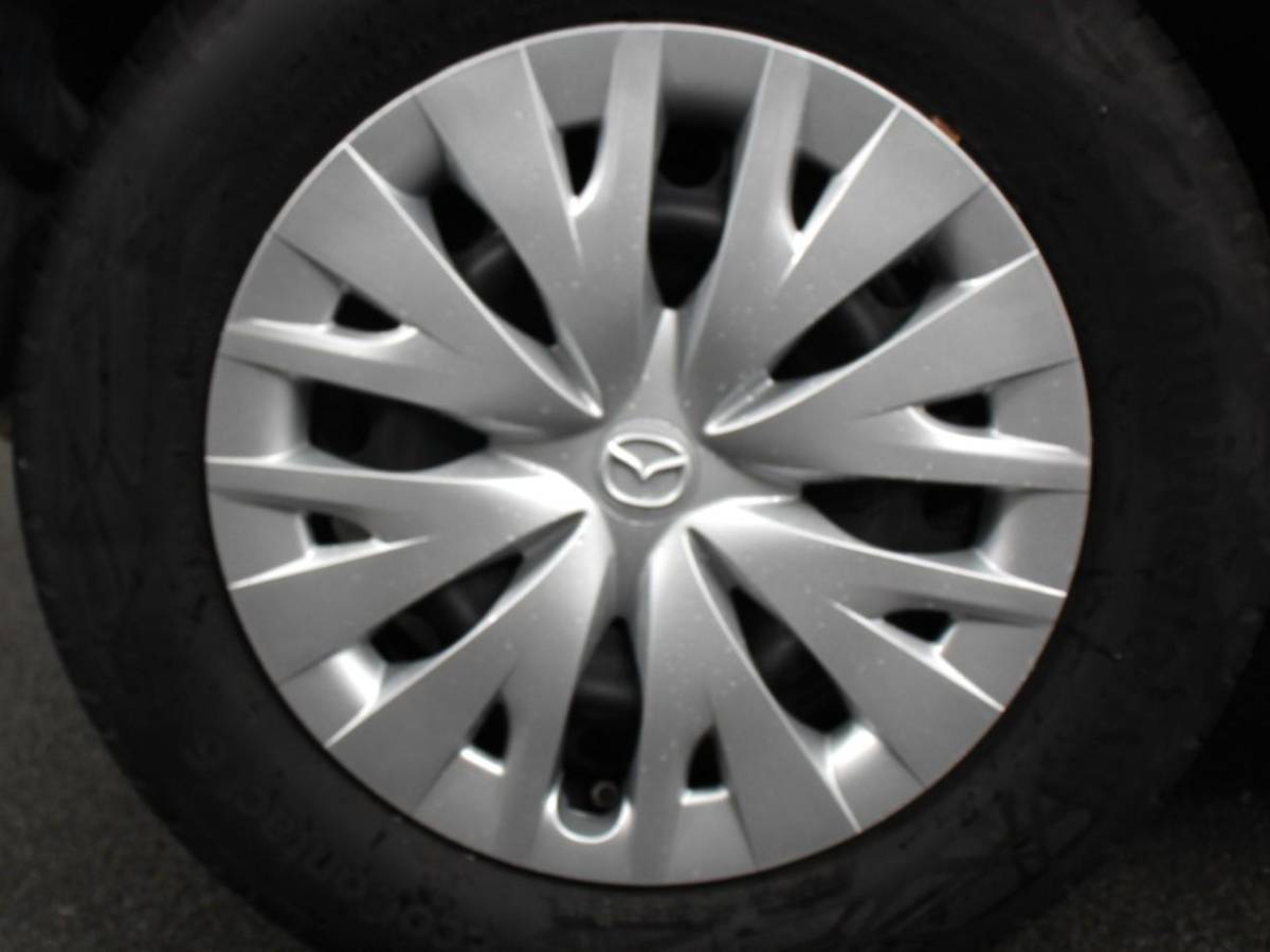 Mazda 2 Hybrid Mazda 2 Hybrid 1.5 Prime-line Airco Adaptieve cruise control Achteruitrijcamera Lane assist Radio Apple Carplay/ Android auto