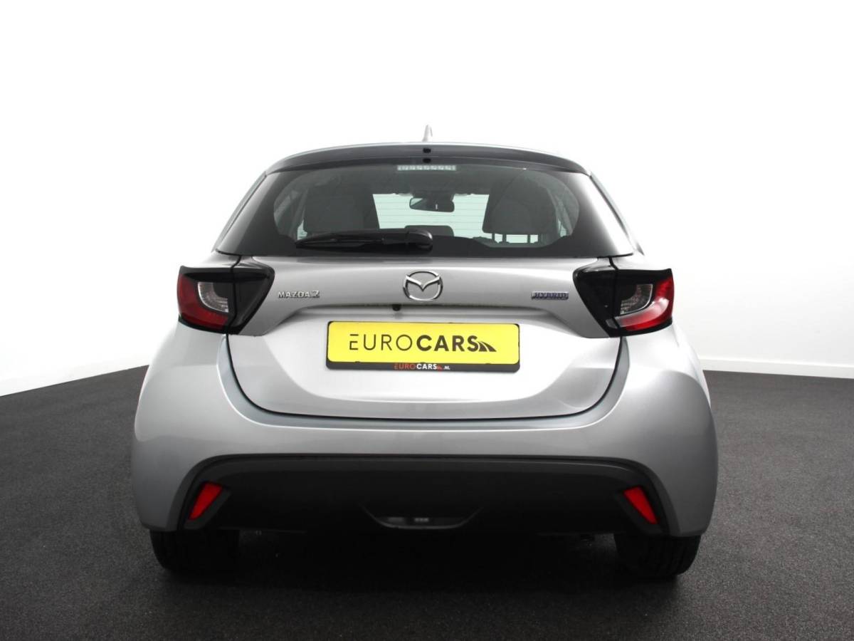 Mazda 2 Hybrid Mazda 2 Hybrid 1.5 Prime-line Airco Adaptieve cruise control Achteruitrijcamera Lane assist Radio Apple Carplay/ Android auto