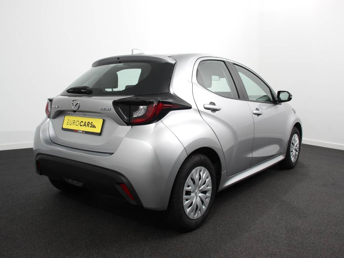Mazda 2 Hybrid Mazda 2 Hybrid 1.5 Prime-line Airco Adaptieve cruise control Achteruitrijcamera Lane assist Radio Apple Carplay/ Android auto