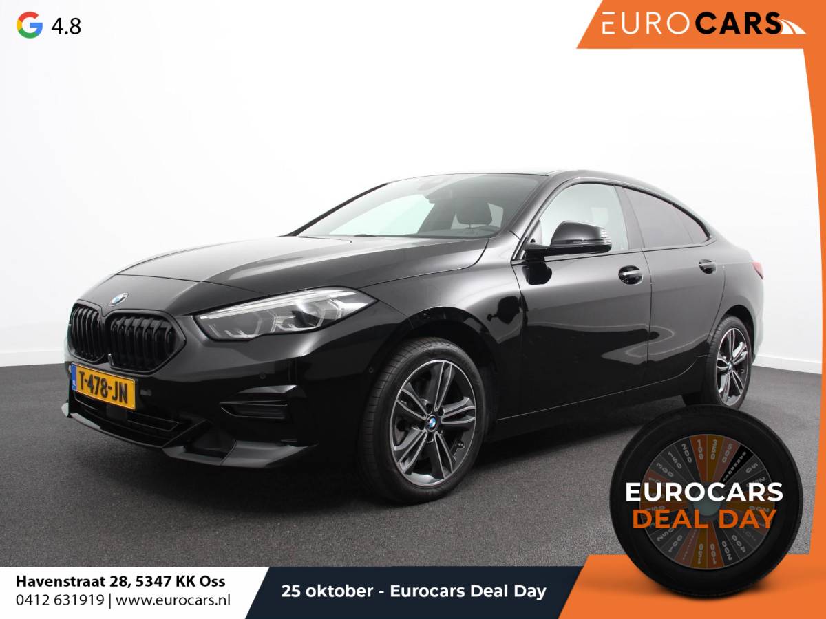 BMW 2 Serie BMW 2-serie Gran Coupé 218i Automaat Introduction Edition |  Panorama dak | Camera | Navigatie | Lichtmetalen velgen | Parkeer sensoren | Climate Control