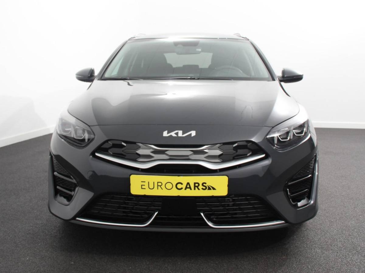 Kia Ceed Sportswagon Kia Ceed Sportswagon 1.6 GDI PHEV DynamicLine | Navigatie | Camera | Climate Control | Cruise control adaptive | Lane assist | Lichtmetalen Velgen | Stoelverwarming