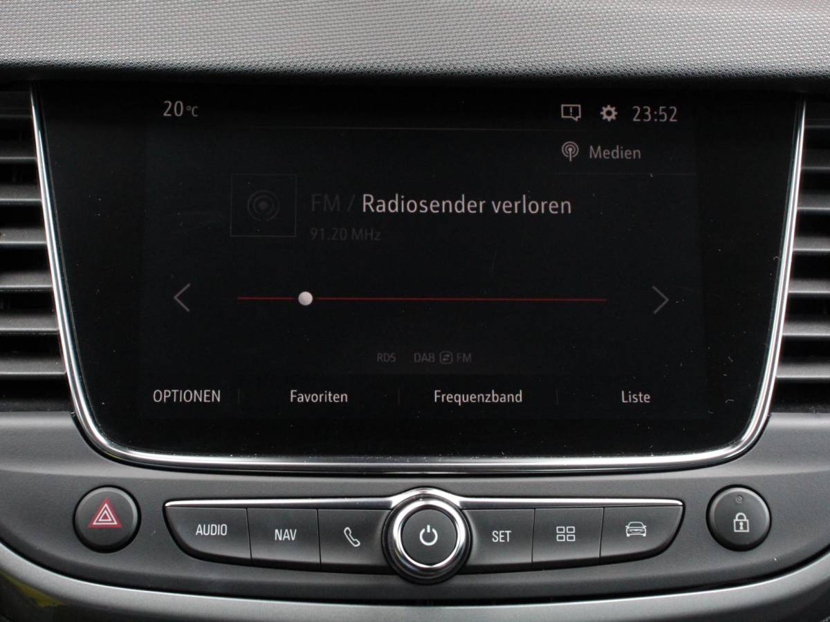 Opel Crossland Opel Crossland 1.2 Turbo 130pk Automaat Elegance | Navigatie | Camera | Climate Control | Dab | Lichtmetalen velgen | Cruise Control | Led