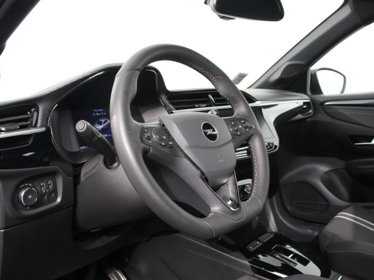 Opel Corsa Opel Corsa 1.2 Turbo 100pk Automaat GS | Navigatie | Apple Carplay/Android Auto | Digitale Cockpit | Camera | Parkeer sensoren | Airco |