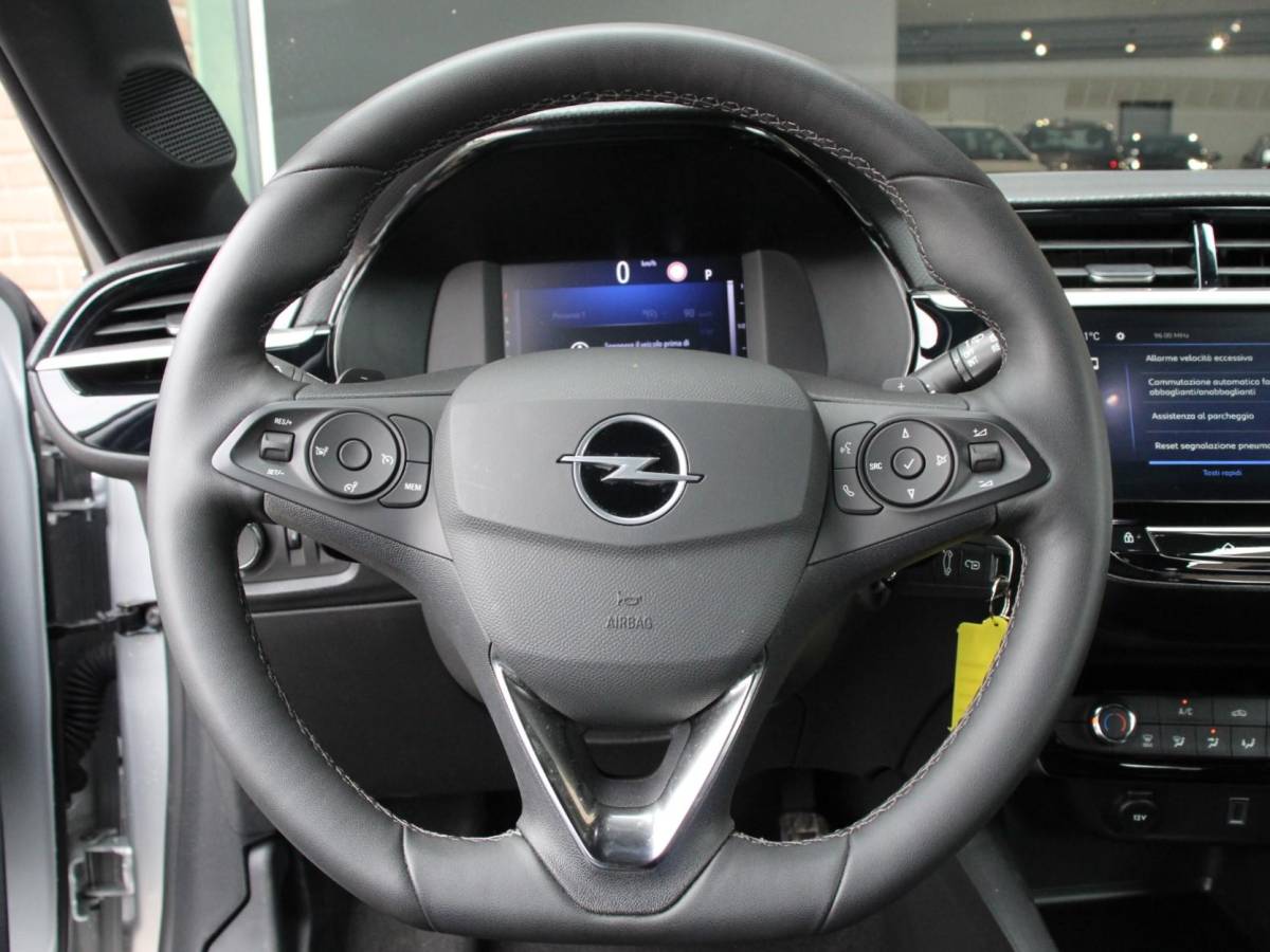 Opel Corsa Opel Corsa 1.2 Turbo 100pk Automaat GS | Navigatie | Apple Carplay/Android Auto | Digitale Cockpit | Camera | Parkeer sensoren | Airco |