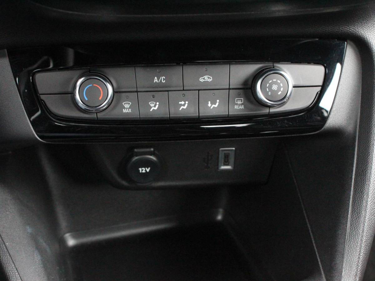 Opel Corsa Opel Corsa 1.2 Turbo 100pk Automaat GS | Navigatie | Apple Carplay/Android Auto | Digitale Cockpit | Camera | Parkeer sensoren | Airco |