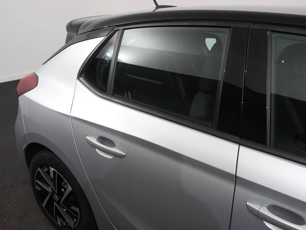 Opel Corsa Opel Corsa 1.2 Turbo 100pk Automaat GS | Navigatie | Apple Carplay/Android Auto | Digitale Cockpit | Camera | Parkeer sensoren | Airco |