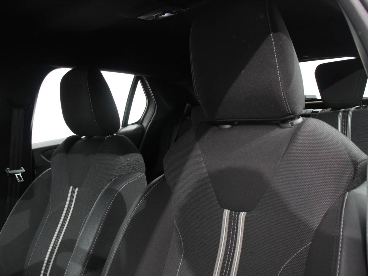 Opel Corsa Opel Corsa 1.2 Turbo 100pk Automaat GS | Navigatie | Apple Carplay/Android Auto | Digitale Cockpit | Camera | Parkeer sensoren | Airco |